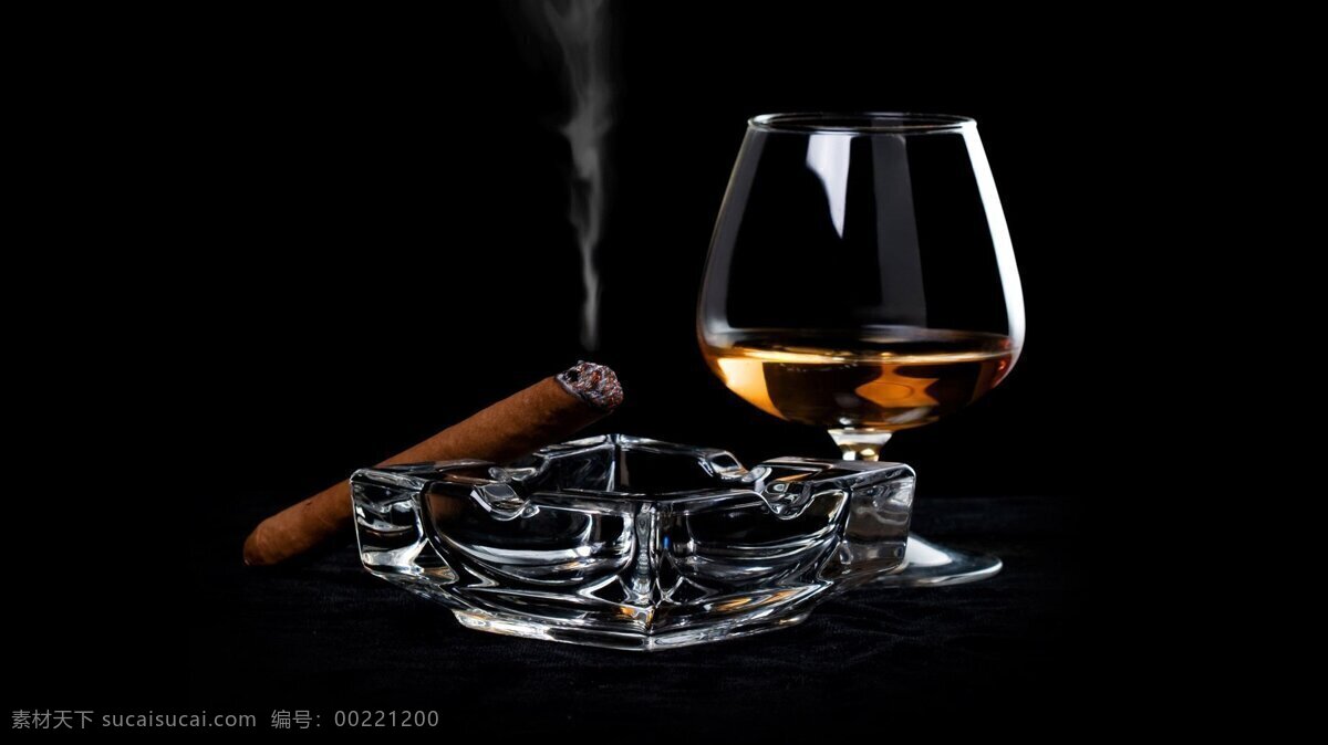 洋酒 雪茄 酒杯 酒吧 威士忌 雞尾酒 xo 高腳杯 果汁 飲品 飲酒 背景素材 餐飲美食 飲料酒水