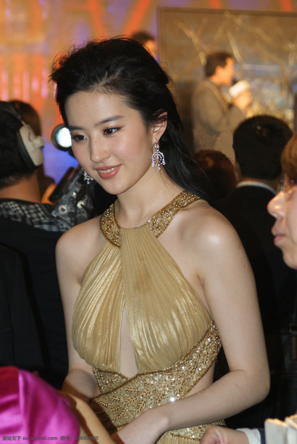 劉亦菲 芭莎 慈善 女神 唯美 歌手 小龍女 神雕俠侶 驚艷 美女 明星 明星偶像 人物圖庫