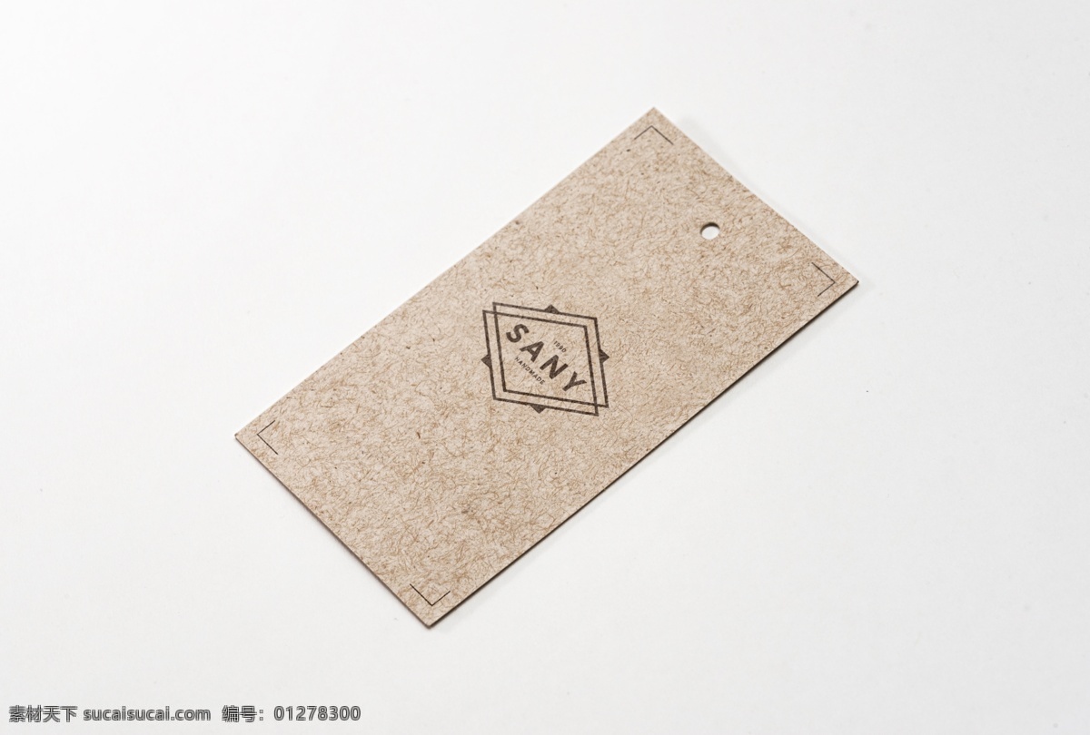 掛牌樣機(jī) 服飾吊牌樣機(jī) 服飾掛牌樣機(jī) 吊牌貼圖 標(biāo)簽樣機(jī) 吊牌智能模板 吊牌智能貼圖 服飾標(biāo)簽樣機(jī) 服裝標(biāo)簽樣機(jī) 服裝吊牌樣機(jī) 曉雪設(shè)計(jì) 樣機(jī) 智能對(duì)象 貼圖 提案 樣機(jī)模板展示 vi樣機(jī) 樣機(jī)素材 包裝樣機(jī) vis樣機(jī)