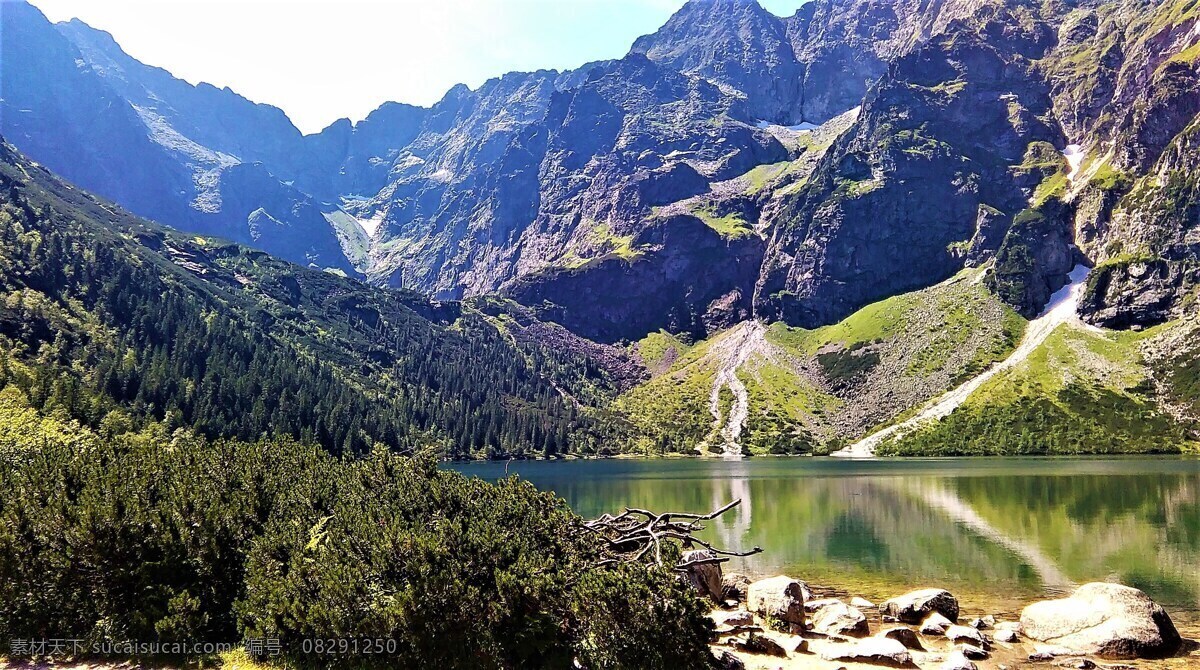遠山谷之湖 山湖 大山湖水 野外山嶺湖泊 青山綠湖 湖泊 原始大山湖 大自然的湖 碧空大山 湖水 野外湖泊 山水風(fēng)景圖 旅游攝影 自然風(fēng)景