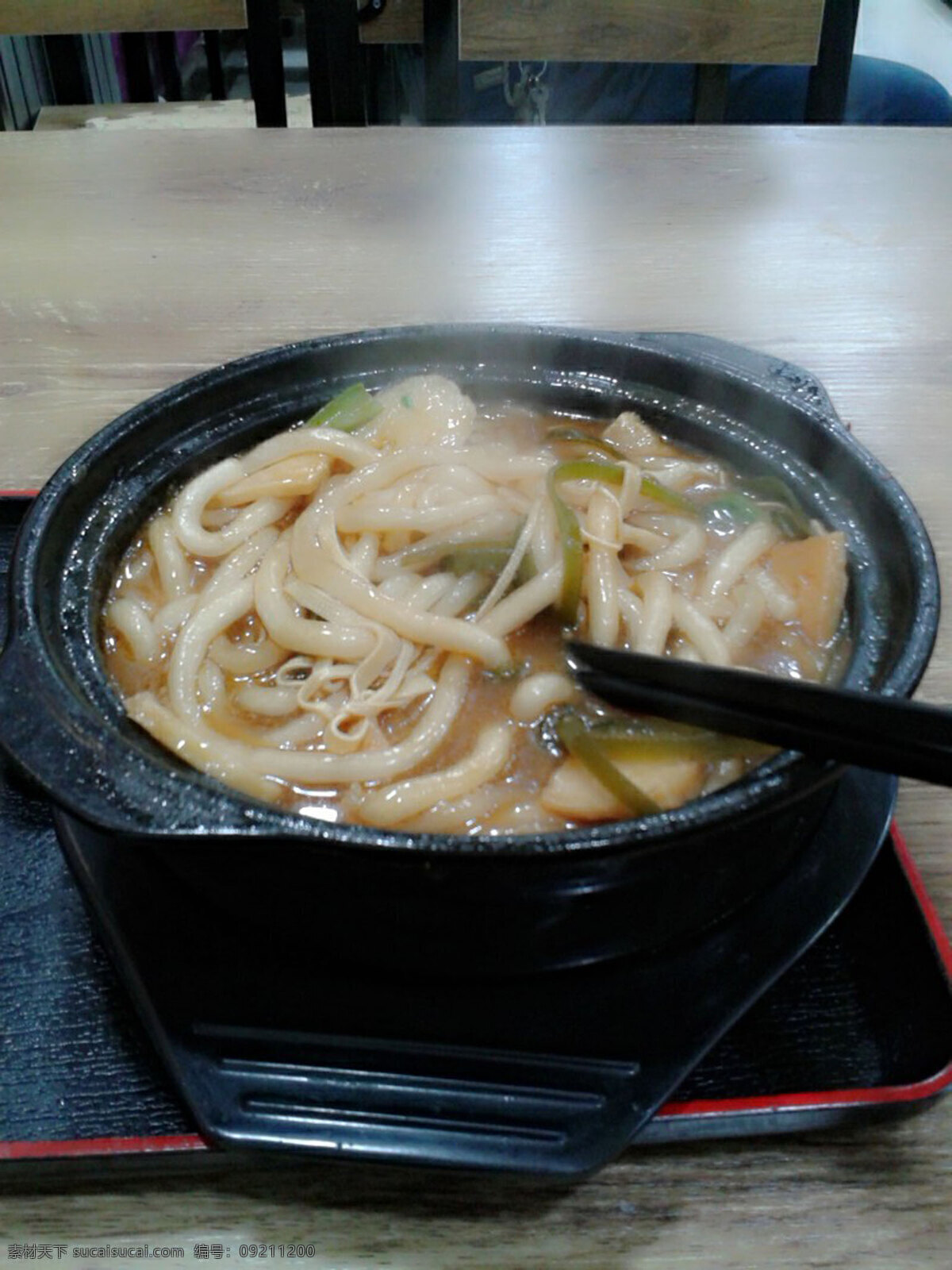 土豆粉 餐飲美食 傳統(tǒng)美食 火鍋 美食 米線 砂鍋 土豆 干豆腐 刷鍋 psd源文件 餐飲素材