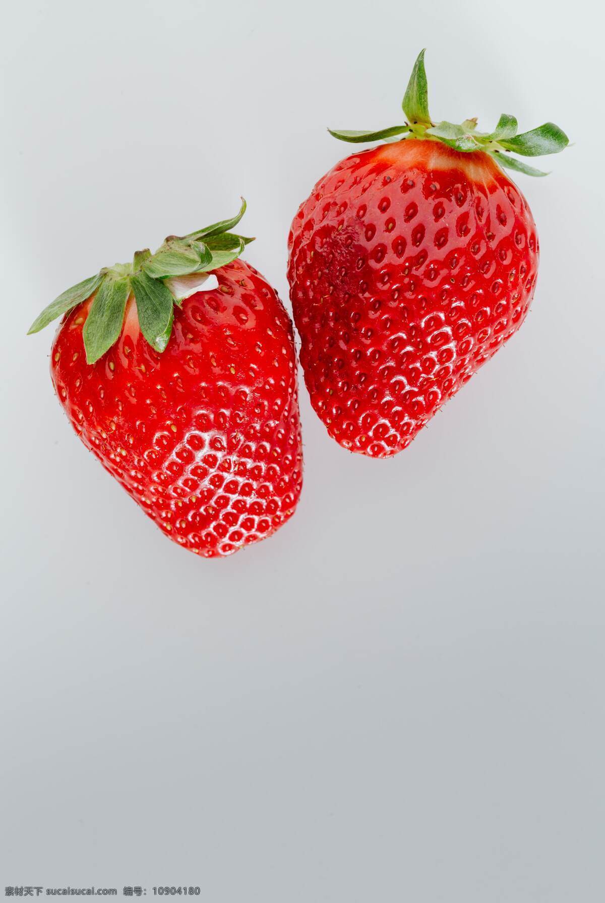 草莓图片 草莓 香味 果香 果实 草莓叶 草莓汁 喜光照 热带 解暑 止渴 津甜 酸甜 香甜 红色水果 水果 生物世界