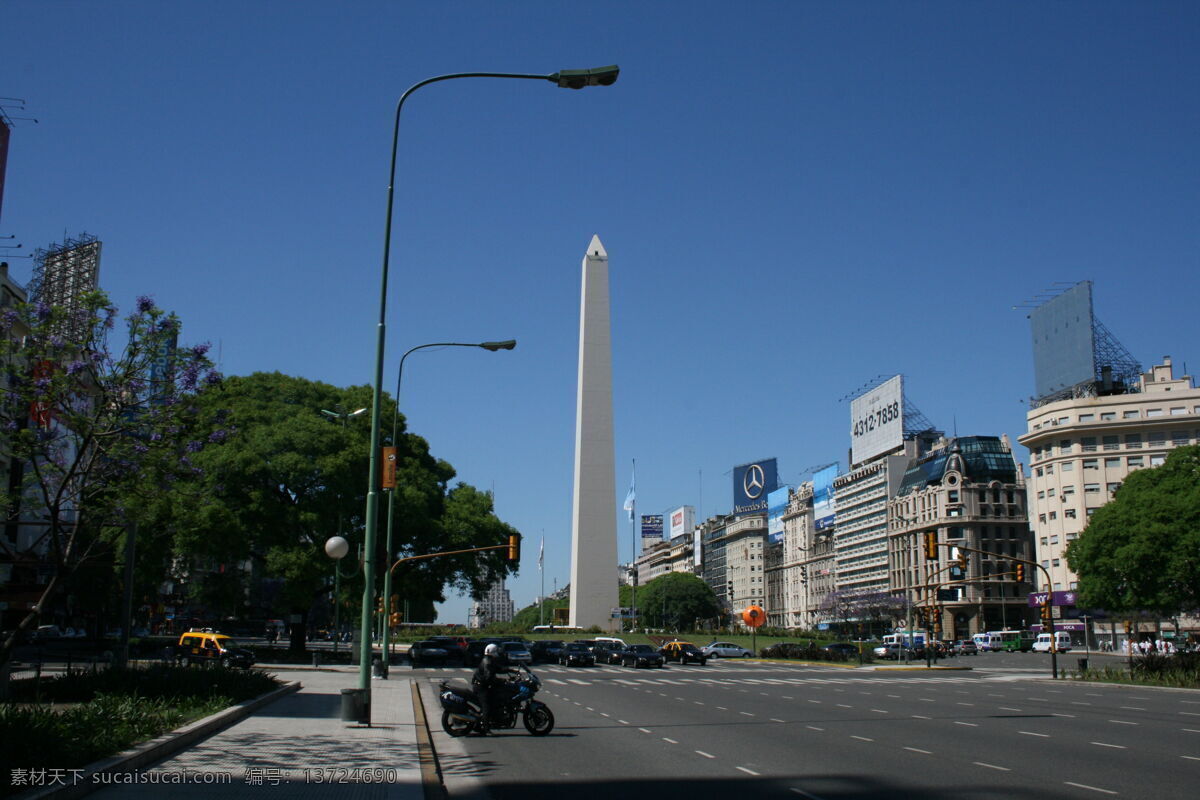布宜诺斯艾利斯 街景 花坛 纪念碑 道路 车辆 沿街建筑 大楼 商店 树木 蓝天 阿根廷 城市景观 旅游风光摄影 畅游世界 北美 南美 拉美篇 国外旅游 旅游摄影