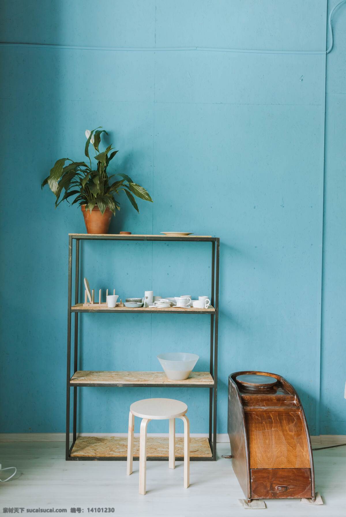 家居柜子图片 家居 柜子 植物 环境 家庭 温馨 盘栽 凳子 蓝色 生活百科 家居生活
