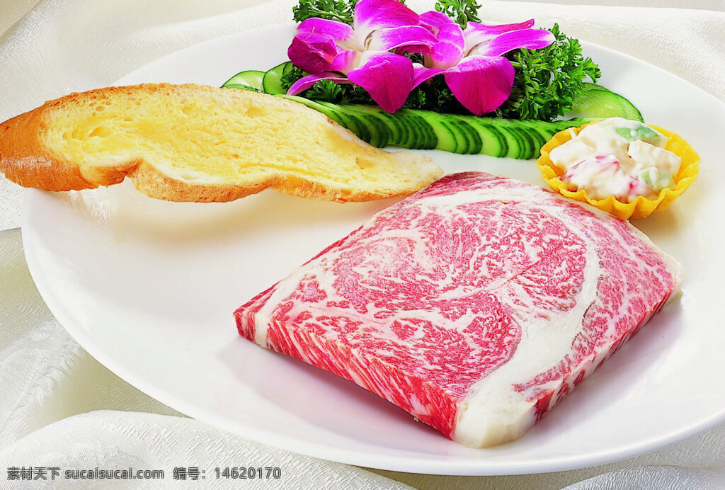 神戶牛肉 雪花牛肉 東瀛美食 日本料理 高端食材 牛肉紋理 肉質(zhì)鮮嫩 高級食材 餐飲美食 食材原料 牛肉切片 精致擺盤
