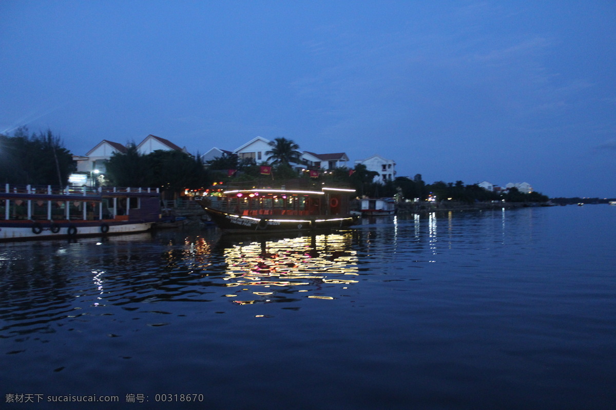 夜景 船 灯光 反射 灯 荷花 灯笼 彩灯 灯会 荷花灯 莲花灯 暮色 建筑园林 建筑摄影 旅游摄影 国内旅游