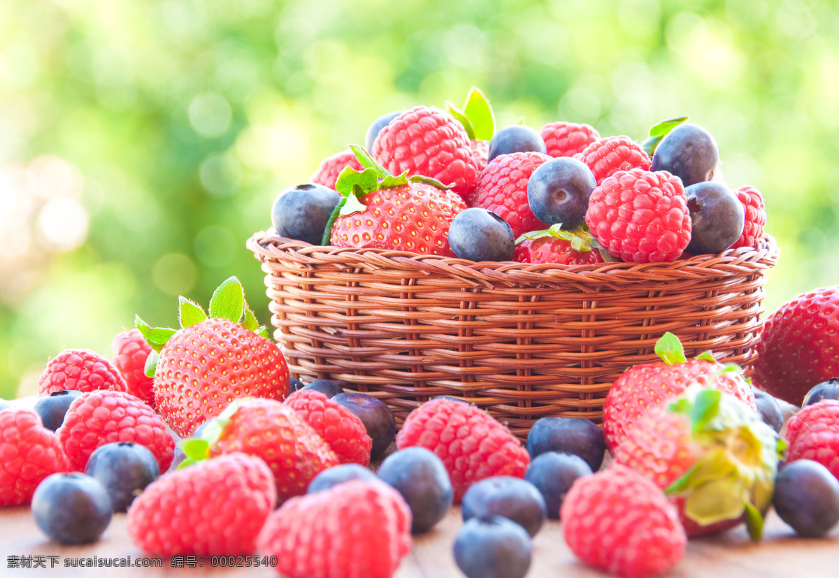 堆 草莓 树莓 蓝莓 篮莓 水果 果蔬 美味水果 新鲜水果 水果蔬菜 餐饮美食 水果图片