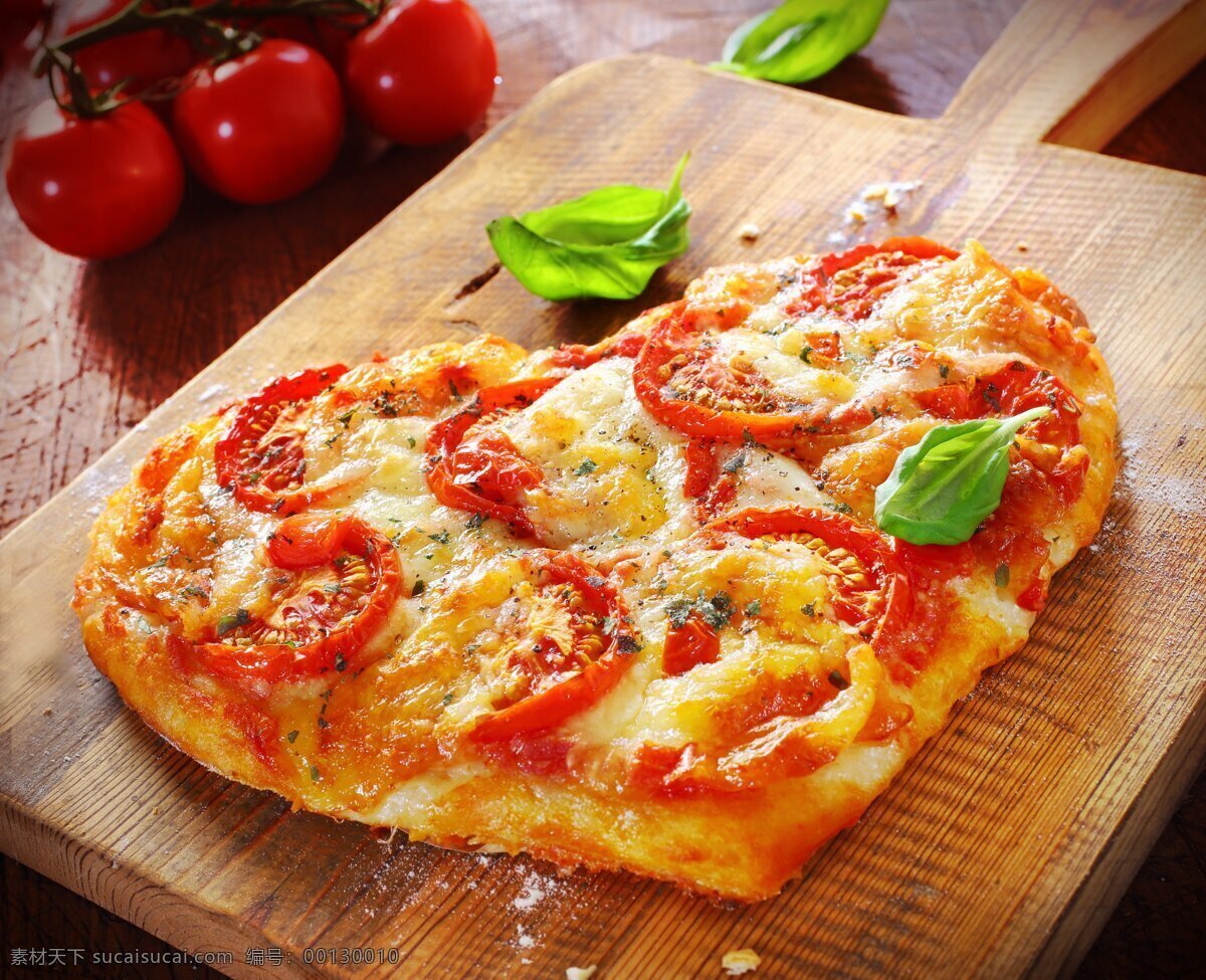意大利 披萨 pizza 意大利披萨 心形 西红柿 比萨 意大利美食 西餐 快餐 餐饮美食 西餐美食