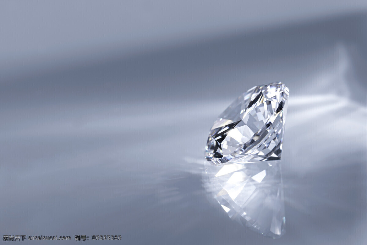 大钻石 结婚 婚礼 浪漫 新人 钻戒 戒指 完美 新郎 新娘 生活百科 生活素材