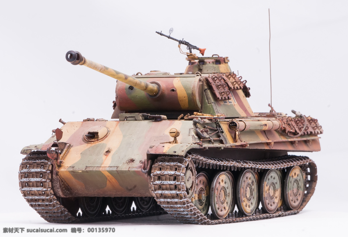 坦克 装甲车 坦克车 军事武装 军事装备 现代武器装备 军事武器 交通工具 现代科技 白色