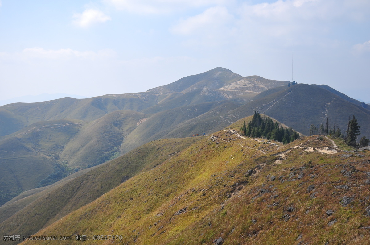 萍乡 武功山 武功 山 风光 山顶 晴空 烟雨武功山 魅力武功山 唯美 风景 高山草原 草原 绿地 草甸 蓝天 白云 江西武功山 旅游摄影 国内旅游 灰色