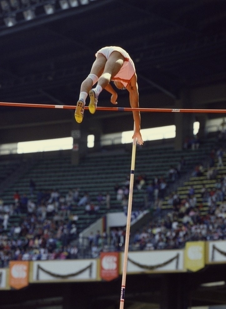 跳高 体育 运动 超越 越过 男人 运动员 比赛 奥运 亚运 撑杆跳 体育运动 文化艺术