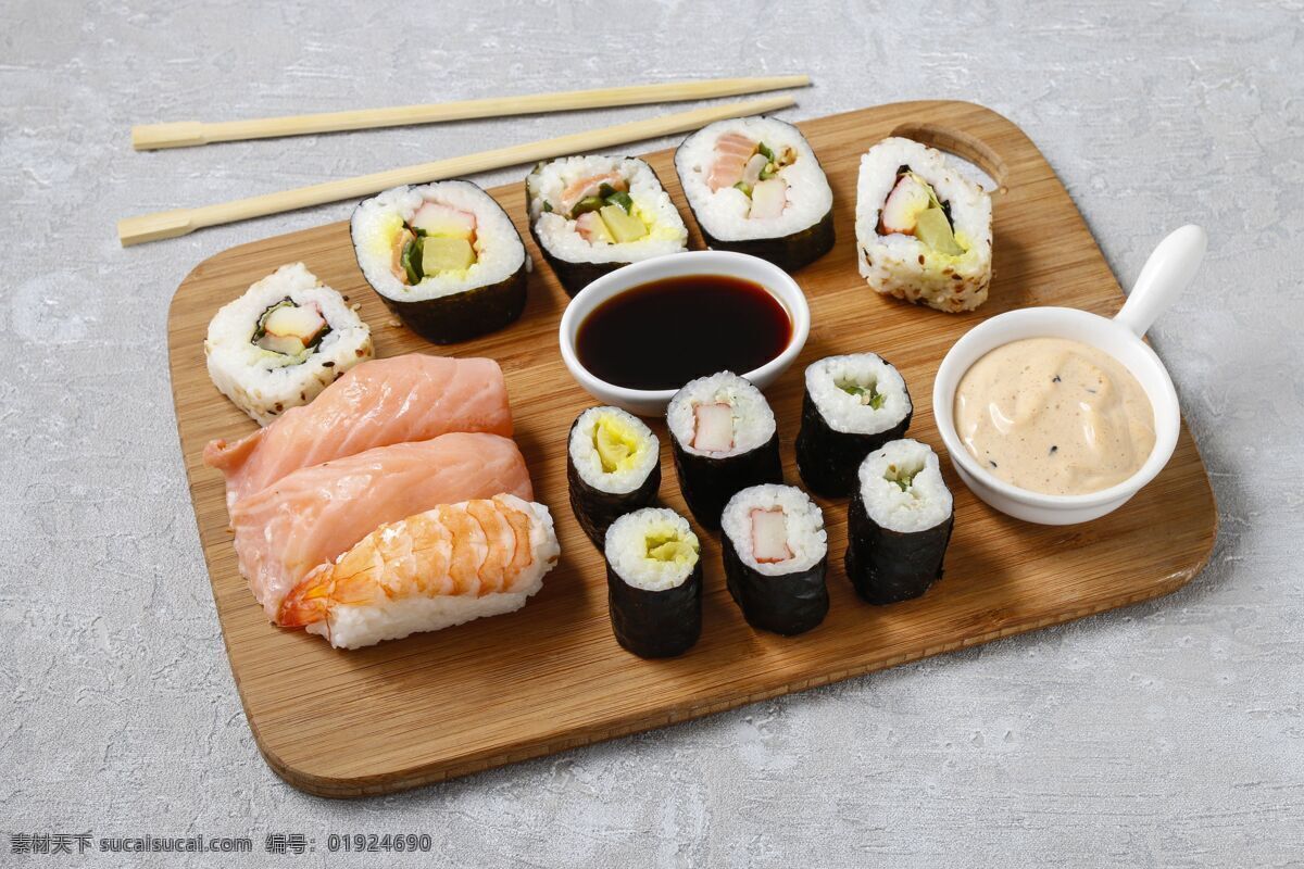 三文鱼 寿司 甜酱 日本美食 食物原料 食材原料 食物摄影 外国美食 餐饮美食