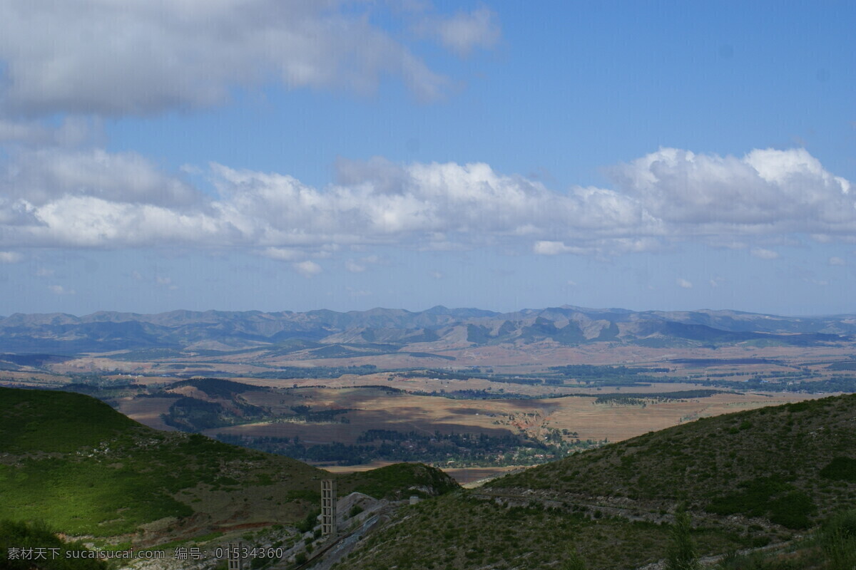 美丽 矿山 云彩 蓝天青山 风景 生活 旅游餐饮