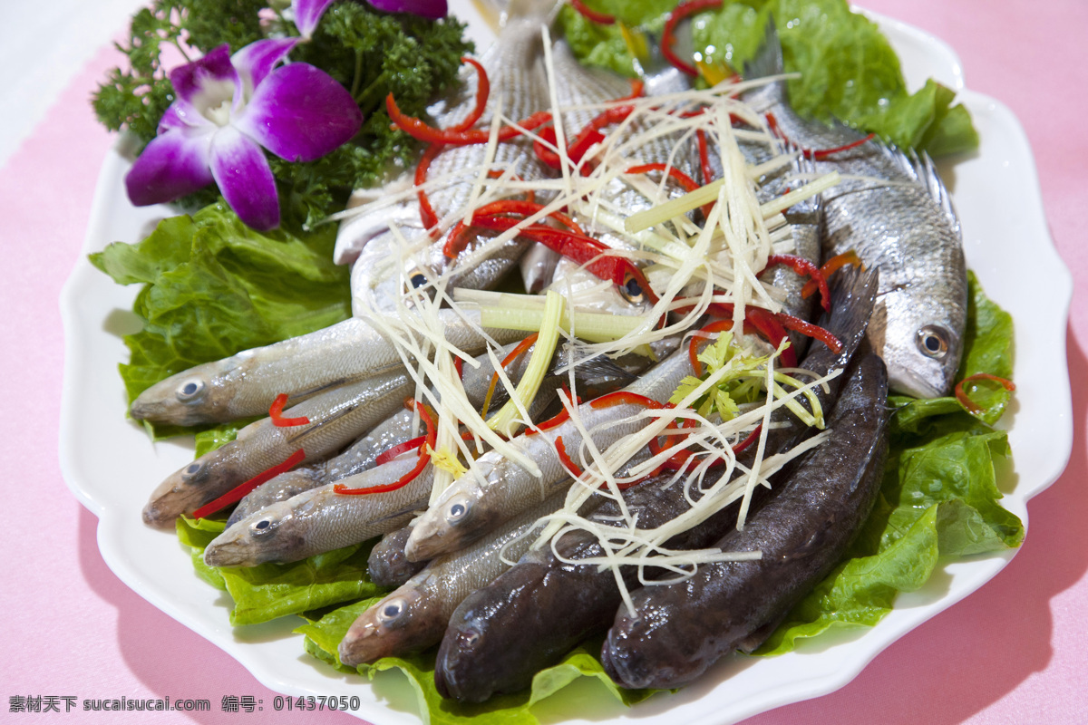 酱油水煮杂鱼 餐饮 美食 海鲜 杂鱼 高清摄影 传统美食 餐饮美食