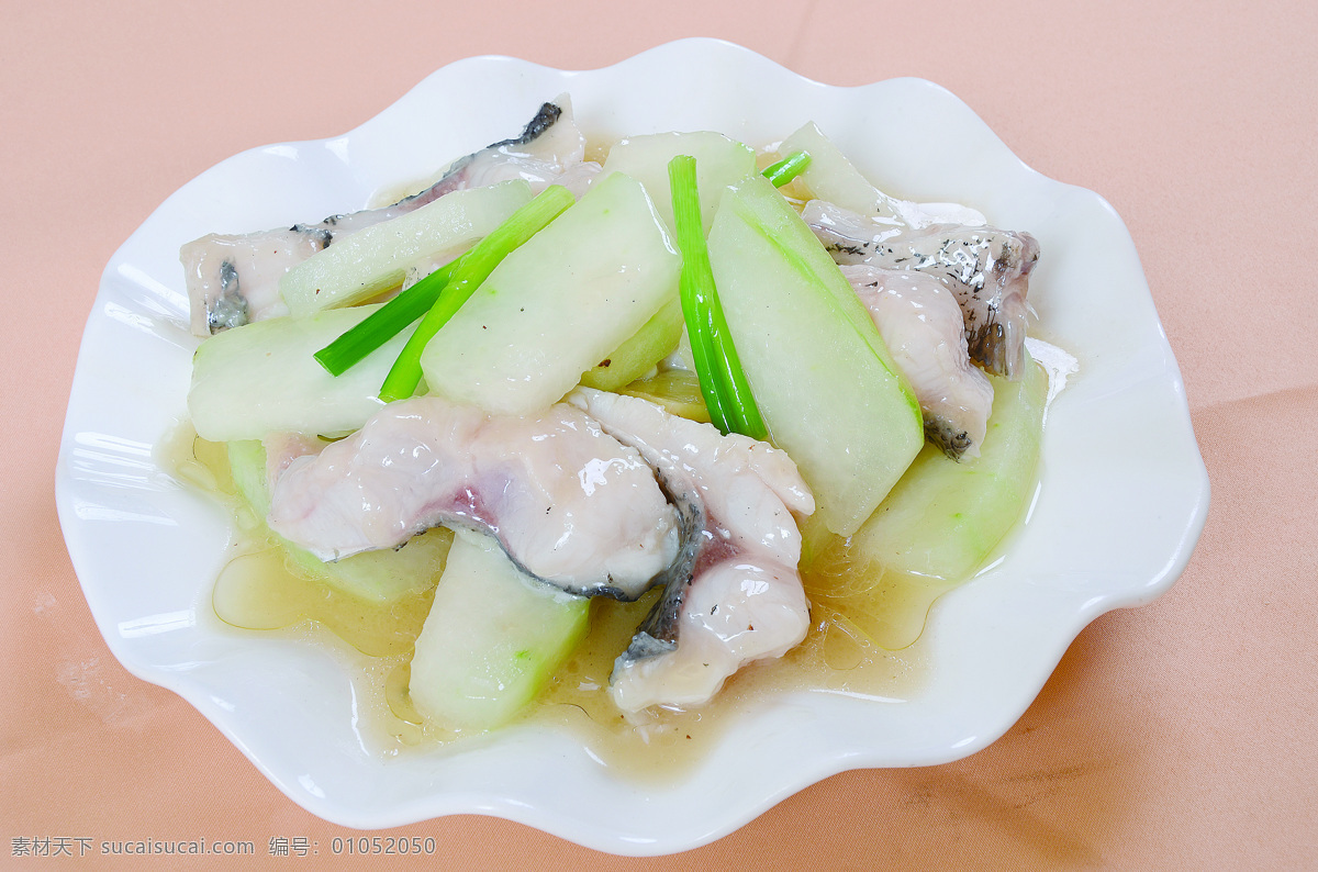 鱼香萝卜菜 葱 鱼肉 汤汁 高清图片 菜 餐饮美食 摄影图库 传统美食