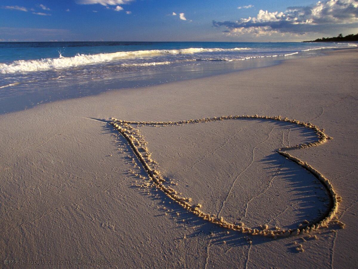 爱情 爱心 潮水 大海 海滩 节日庆祝 浪漫 情人节 心 情人节的心 心形 沙滩 文化艺术 摄影图库 psd源文件