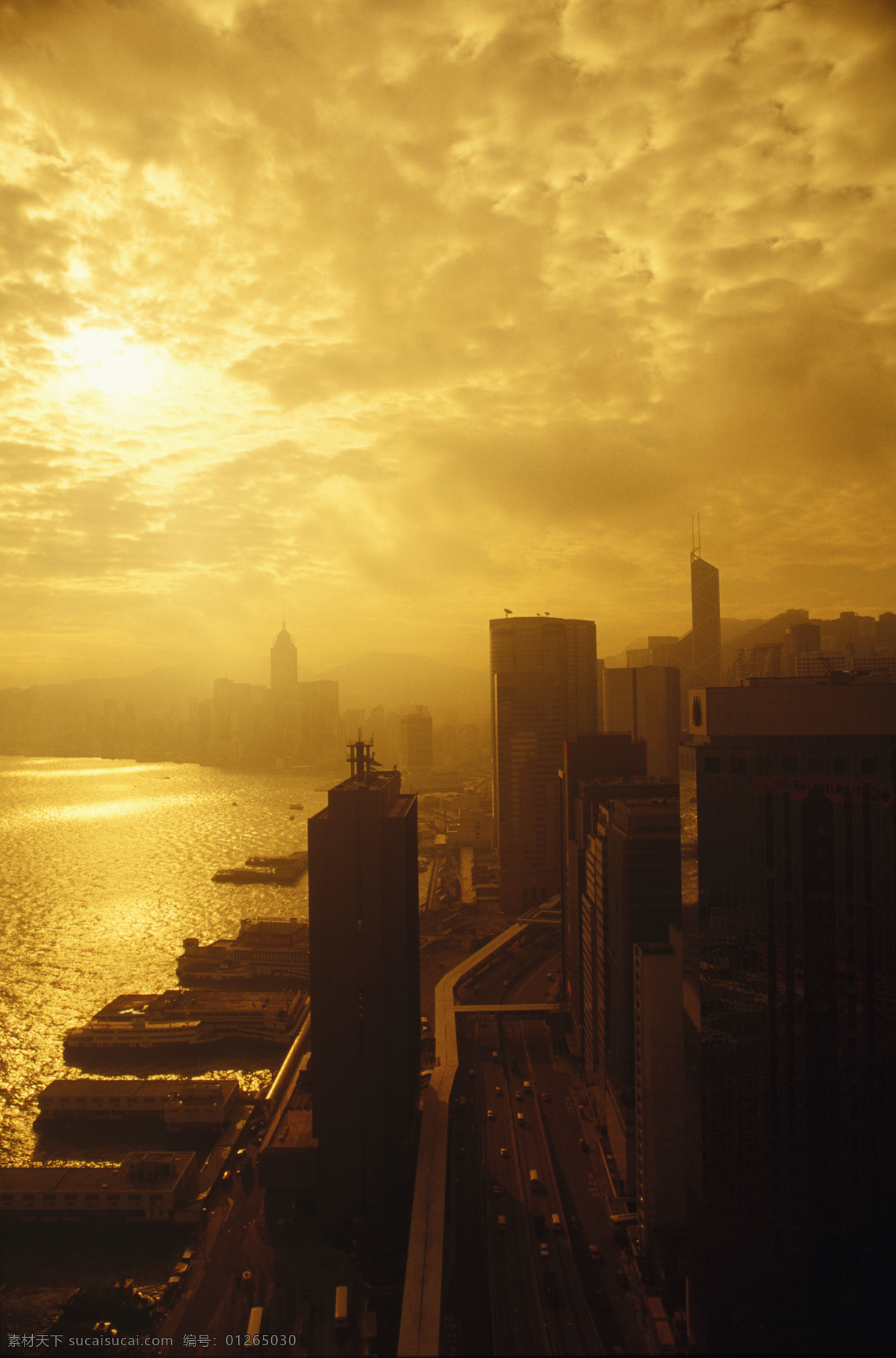 黄昏 时 香港 城市 风光 城市风光 高楼大厦 建筑 风景 繁华 晚霞 大海 海面 码头 摄影图 高清图片 环境家居