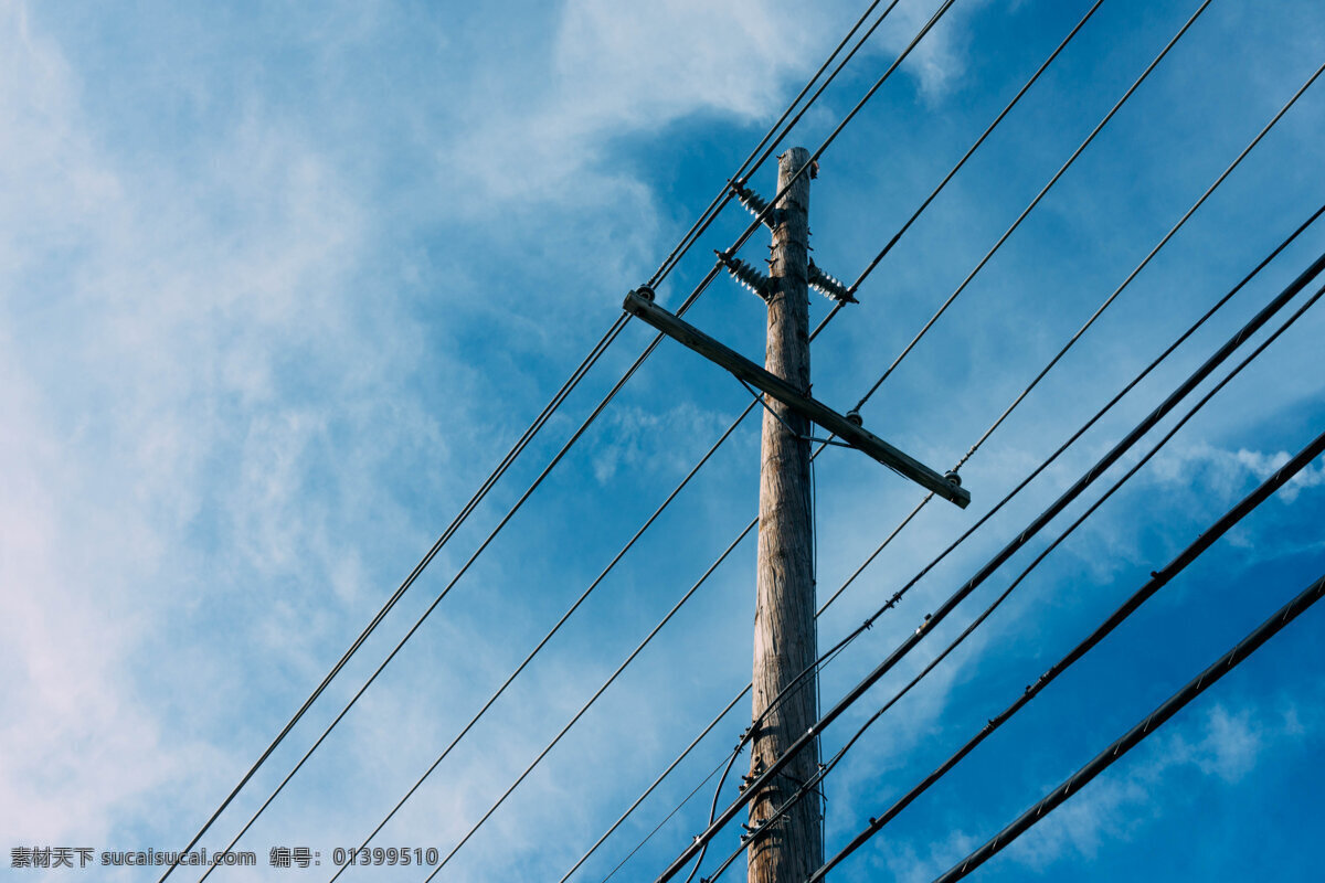 电线杆摄影 电线杆 电线 电力传输 蓝天 白云 摄影图片 生活百科 生活素材