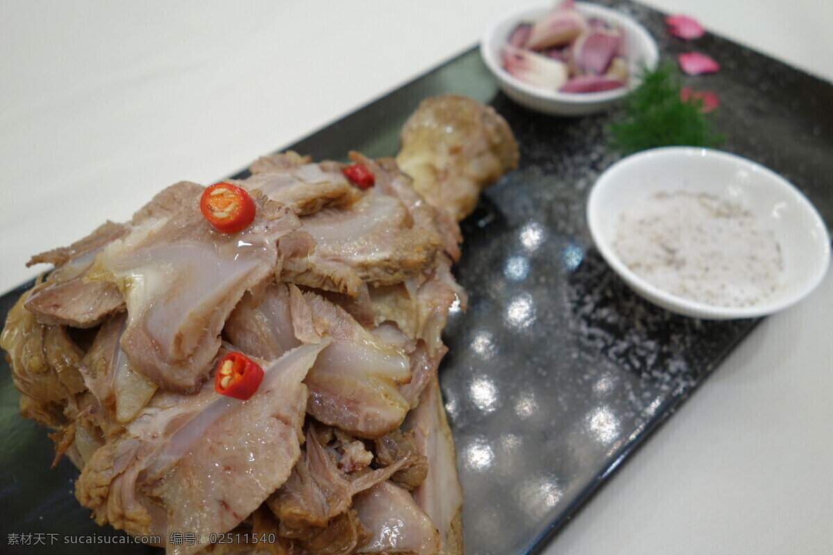 中餐美食 中餐新菜 美食 菜品 中餐 菜 咸香脆扇骨 传统美食 餐饮美食