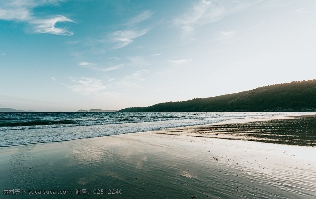 海边图片 海边 海岸线 沙滩 海浪 浪花 礁石 天空 云朵 景色 美景 风景 自然景观 自然风景