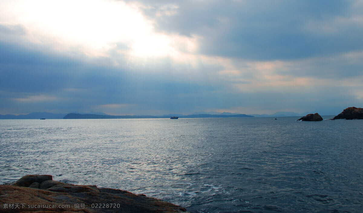 傍晚的海边 黄昏 海边 沙滩 自然风景 自然景观