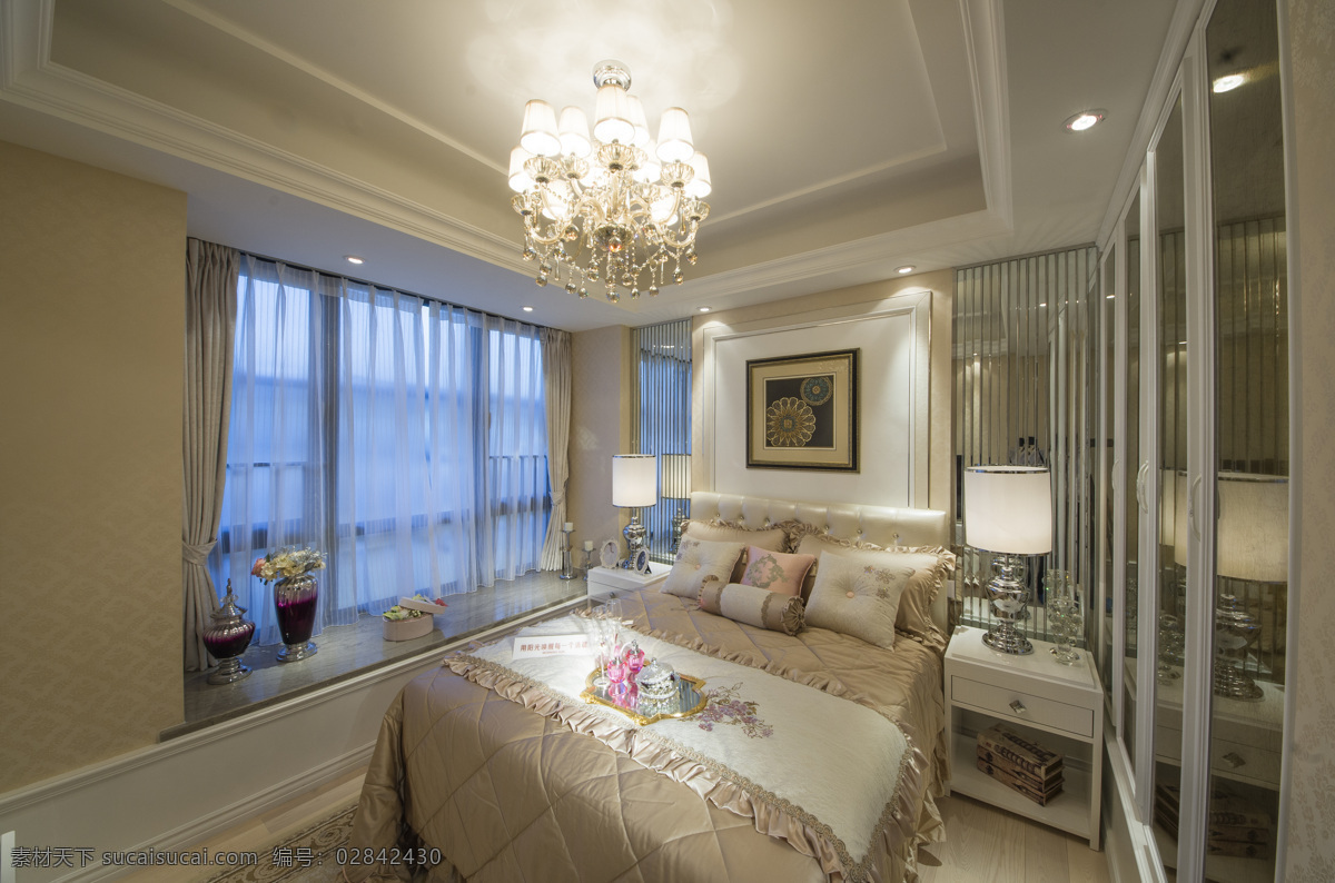 现代 高级 卧室 浅 粉色 床 品 室内装修 效果图 浅色地板 水晶吊灯 浅色背景墙 粉色床品