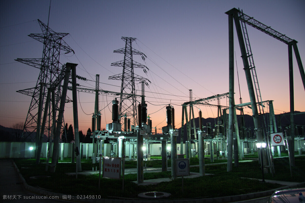 变电站 设备 高杆 夜景 电力 高压 工业生产 现代科技