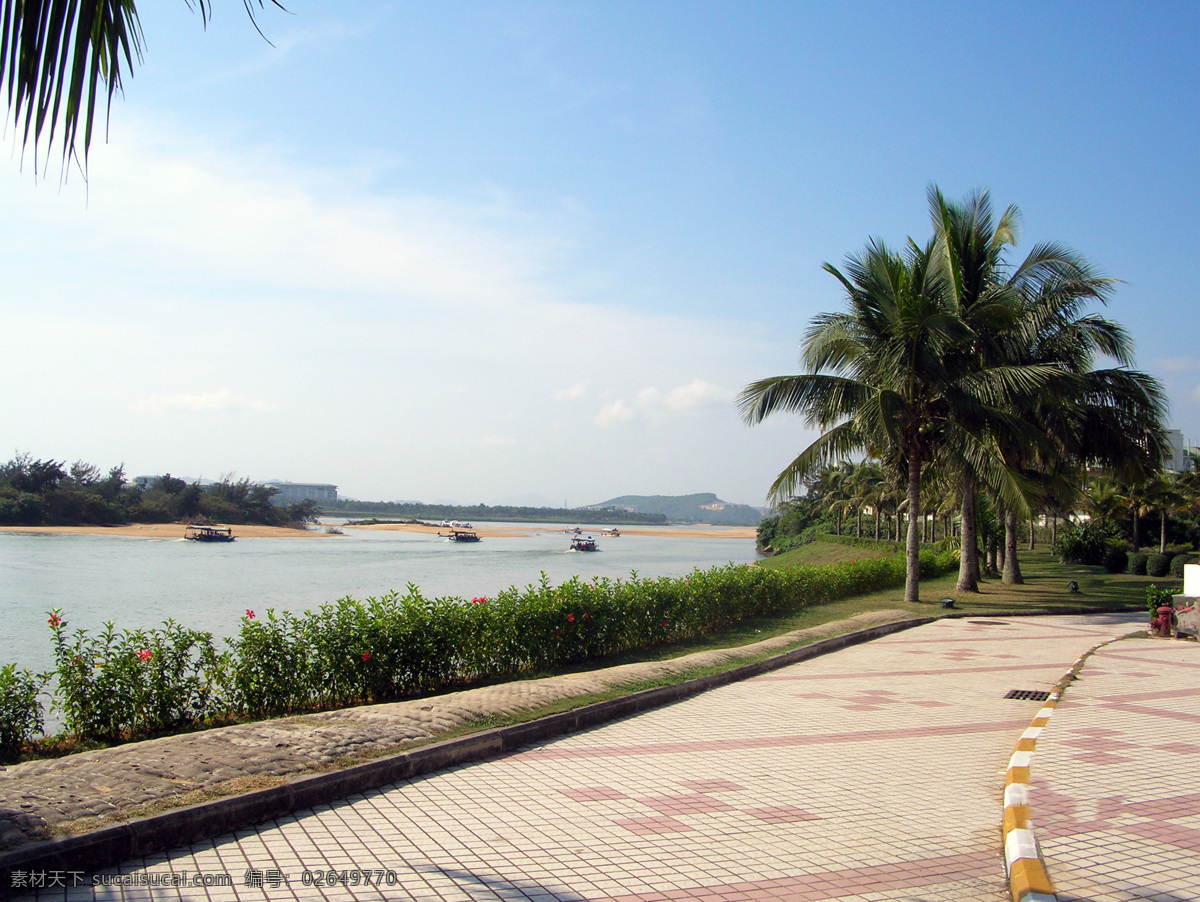 大海 风景区 国内旅游 海南 海南风景 蓝天 旅游摄影 沙滩 南 风景图片 游艇 远山 椰子树 游人 风景 生活 旅游餐饮