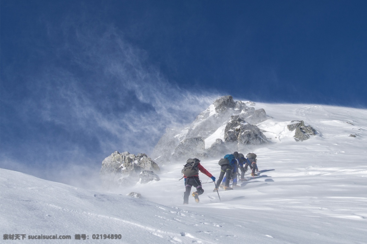 攀登雪山图片 攀登 雪山 山 登山者 珠穆朗玛峰 封山爱好者 雪天 摄影素材 高清 自然景观