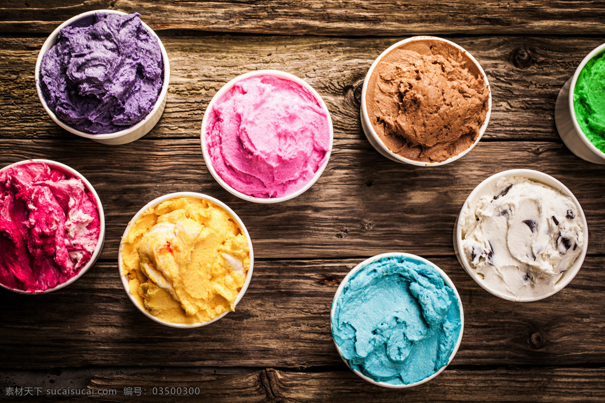 冰淇淋 冰糕 冷饮 奶油 夏日 夏天美食 木纹 木板 冰激凌 餐饮美食 西餐美食