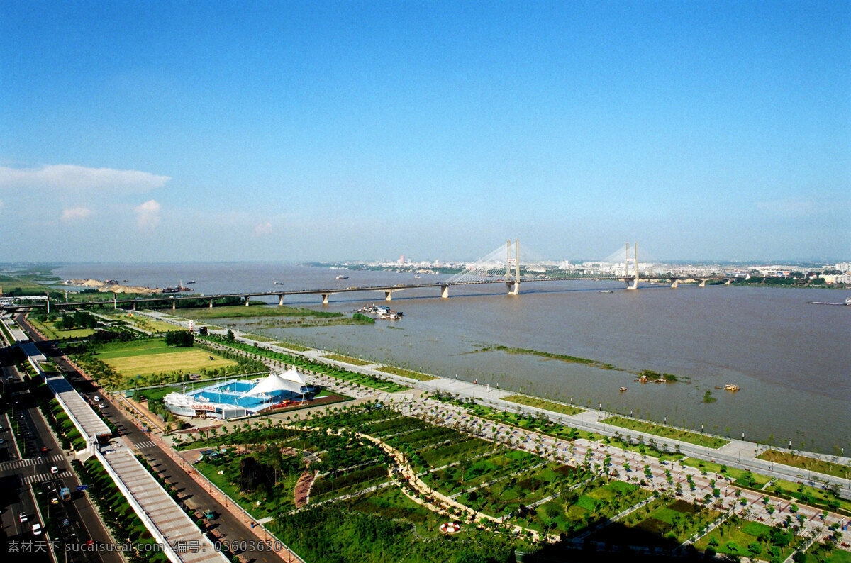 武昌江滩 长江 桥 船 绿化 国内旅游 旅游摄影