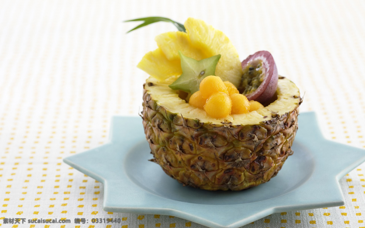 水果 甜点 高清 菠萝大杂烩 清雅 风格 各种 甜品 水果美食图片 餐桌上的水果