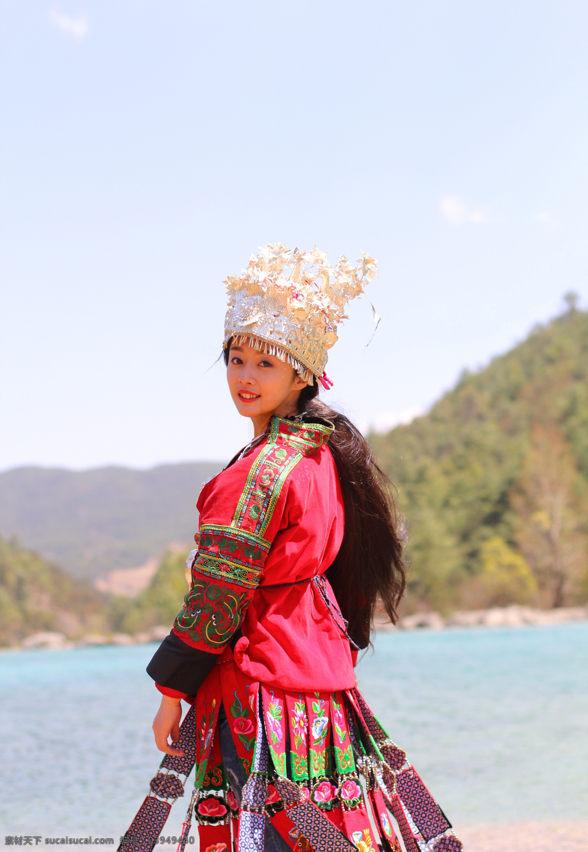 壮族姑娘 壮族 姑娘 民族 服装 传统 美女 高清图片 人物图库 人物摄影