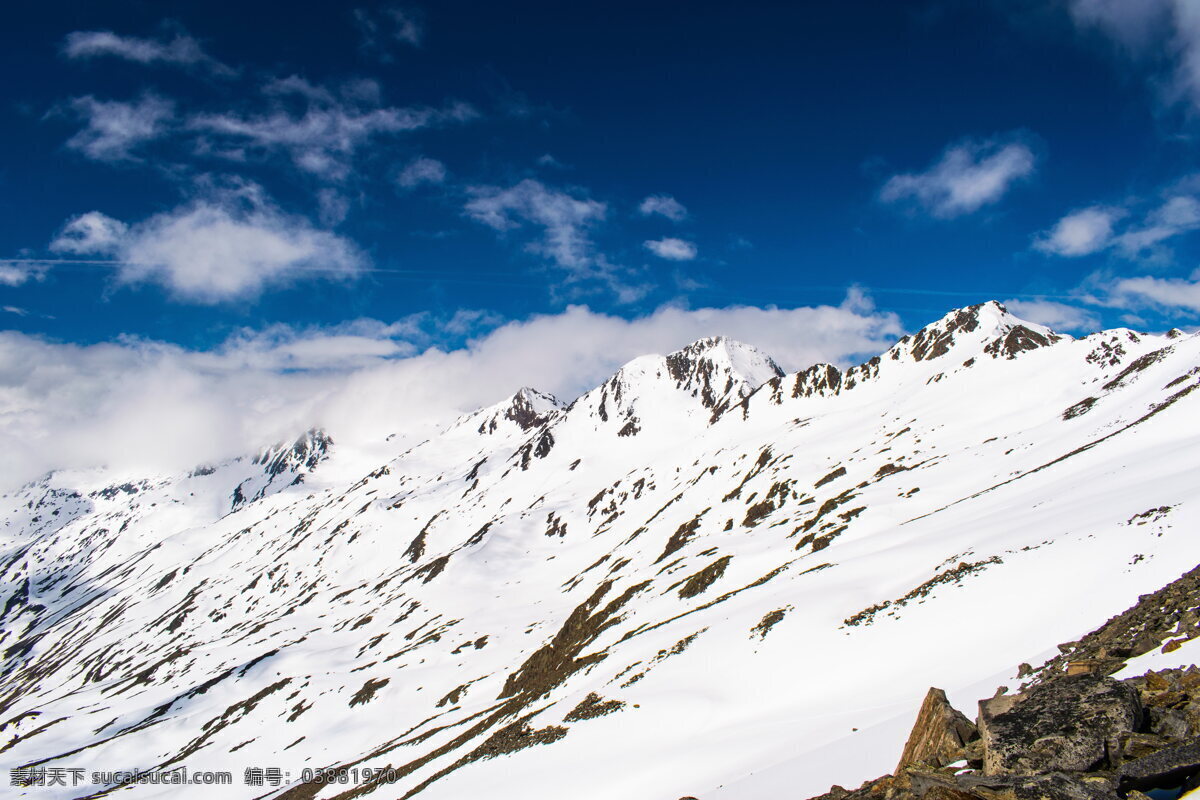 瑞士 阿尔卑斯山 全景 高山 群山 山脉 山顶 山峰 山体 雪山 山脉全景 山脉风景 自然景观 自然风景