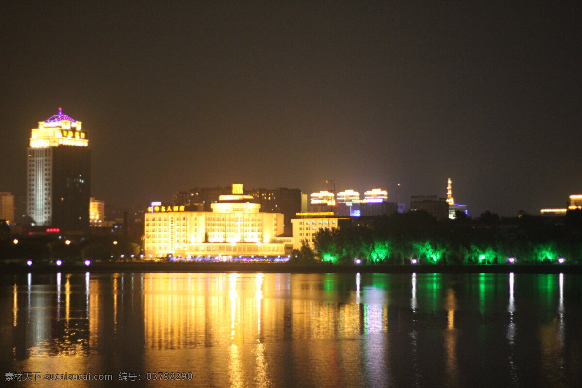 灯光 湖边 家 建筑景观 霓虹灯 万家灯火 温暖 夜晚 长春的夜 夜 南湖 威尼斯花园 自然景观