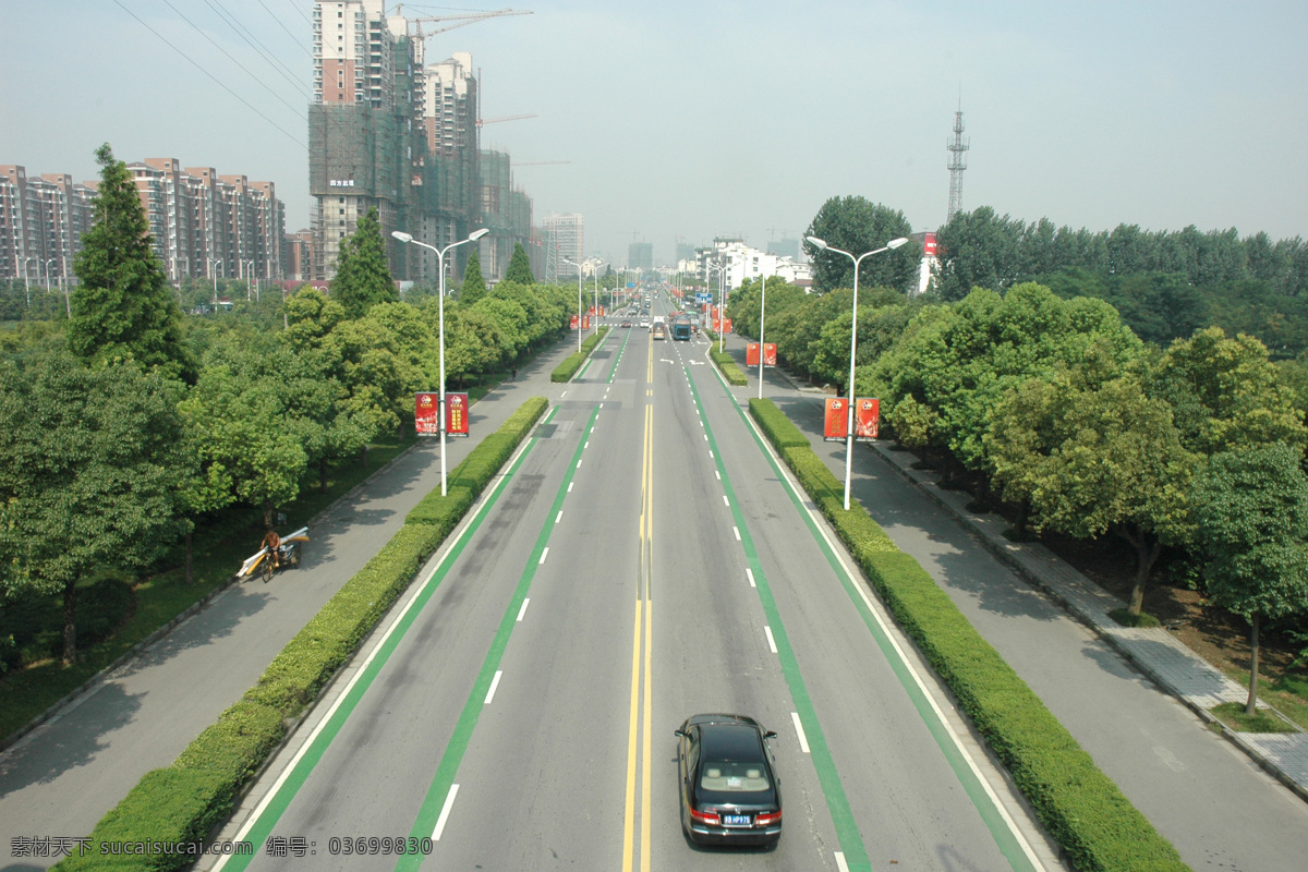 城市公路 公路 城市 绿化带 现代科技 交通工具 摄影图库