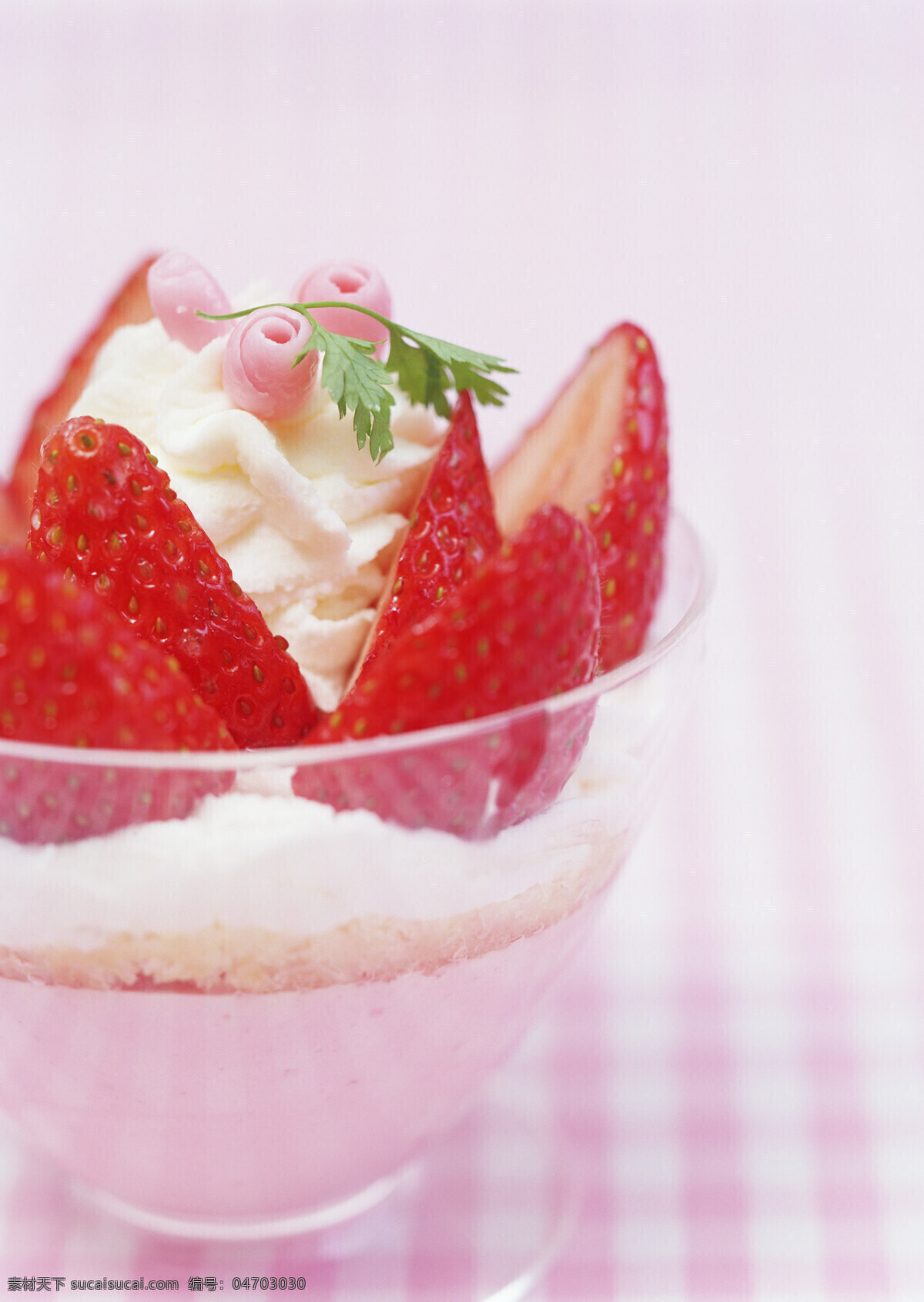 清凉 一夏 草莓 白雪 甜甜 港式甜品 草莓白雪甜甜 夏日甜品