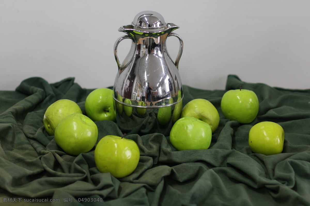 水壶 器皿 酒壶 苹果 有水壶的静物 静物 能画画的静物 文化艺术