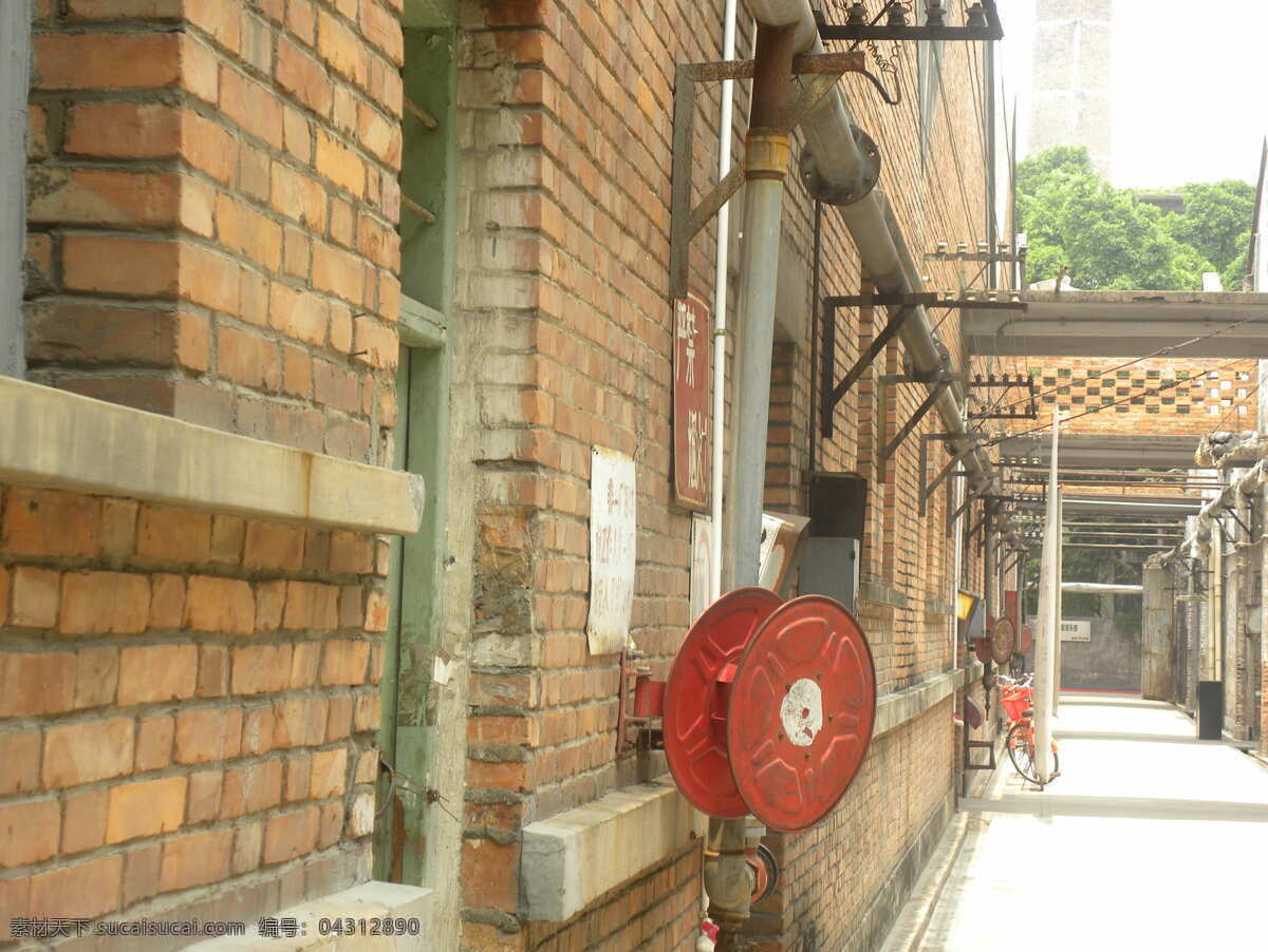 红转厂一角 广州红砖厂 旧楼 建筑景观 自然景观