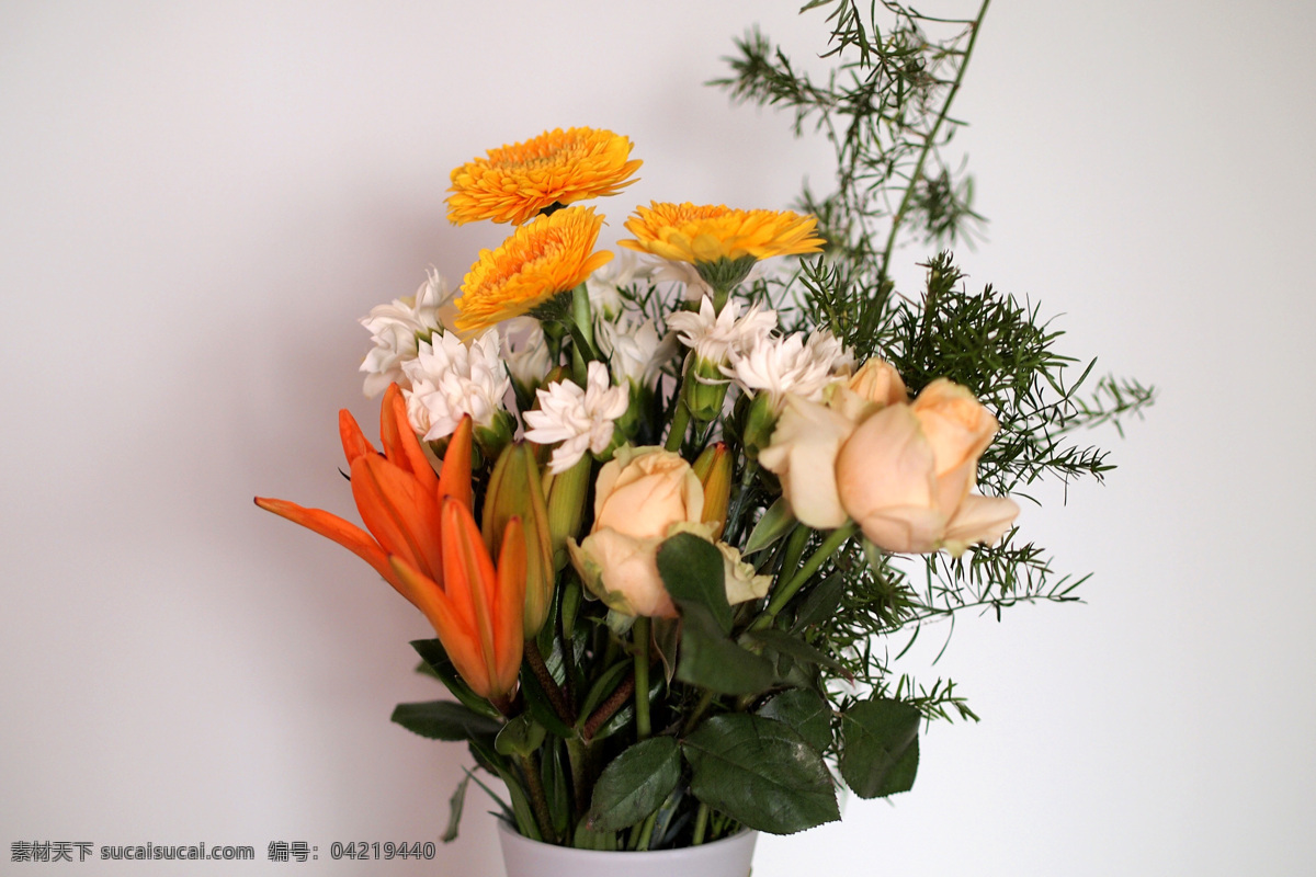 花束 鲜花 瓶插 装饰 美化环境 静物摄影 插花 花艺 花草植物 生物世界 花草