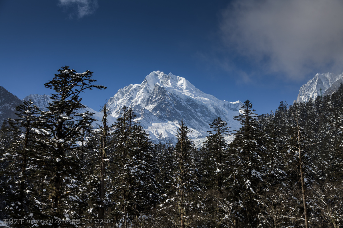 海螺沟 海螺沟雪山 贡嘎 贡嘎山 贡嘎雪山 山峦 风景 山川 雄伟山峰 美景 如诗如画 壮丽景观 自然界美景 风景怡人 海螺沟风光 牛背山 贡嘎之旅 自然景观 风景名胜