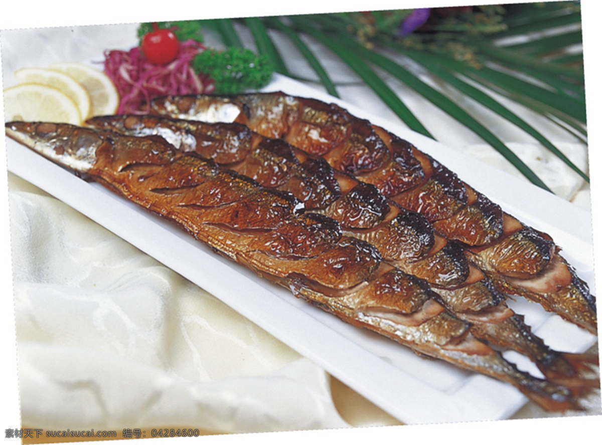 盐烧秋刀鱼 美食 传统美食 餐饮美食 高清菜谱用图