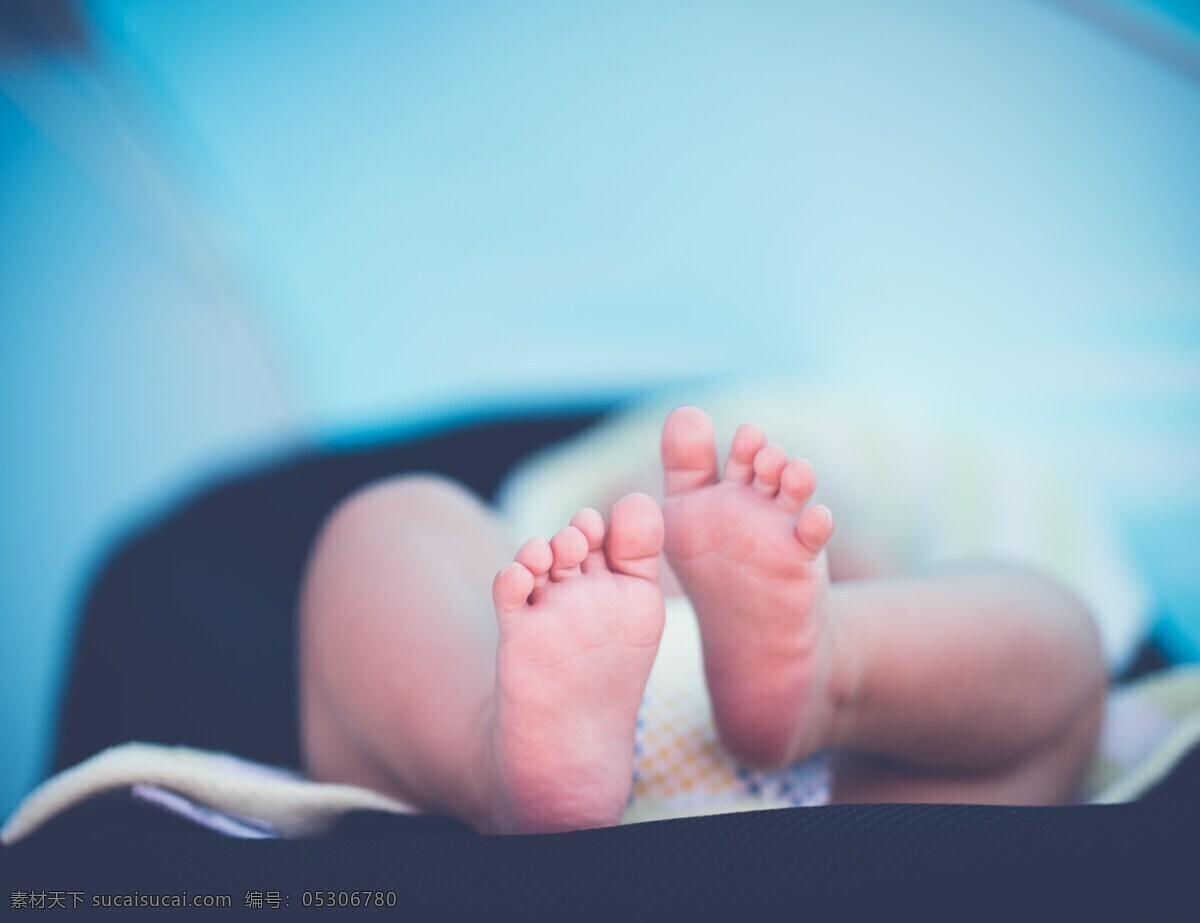 脚 娇小 稚嫩 幼儿 婴儿 人物 躺着 新生婴儿的脚 人物图库 儿童幼儿
