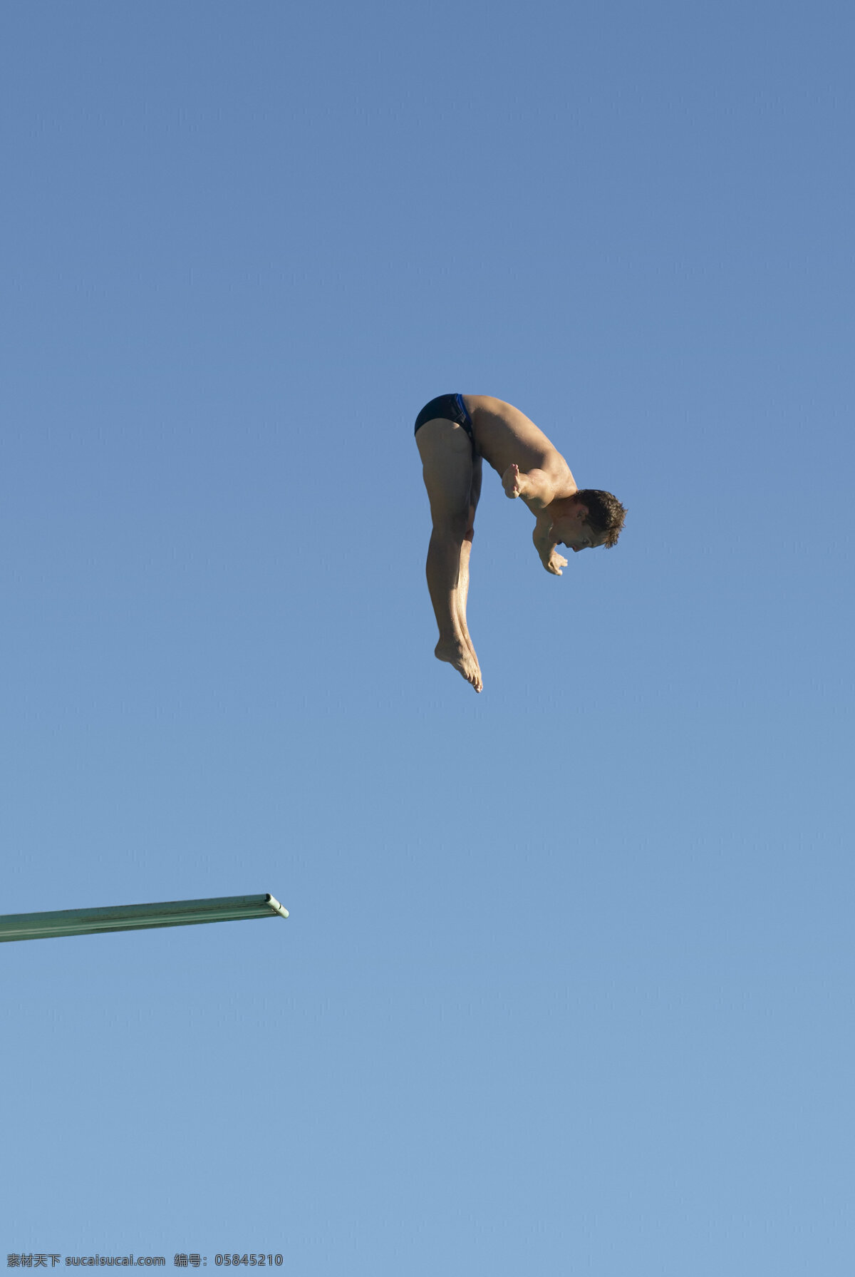 跳水 运动员 瞬间 男跳水运动员 男人 跳水运动员 职业人物 体育运动 生活百科