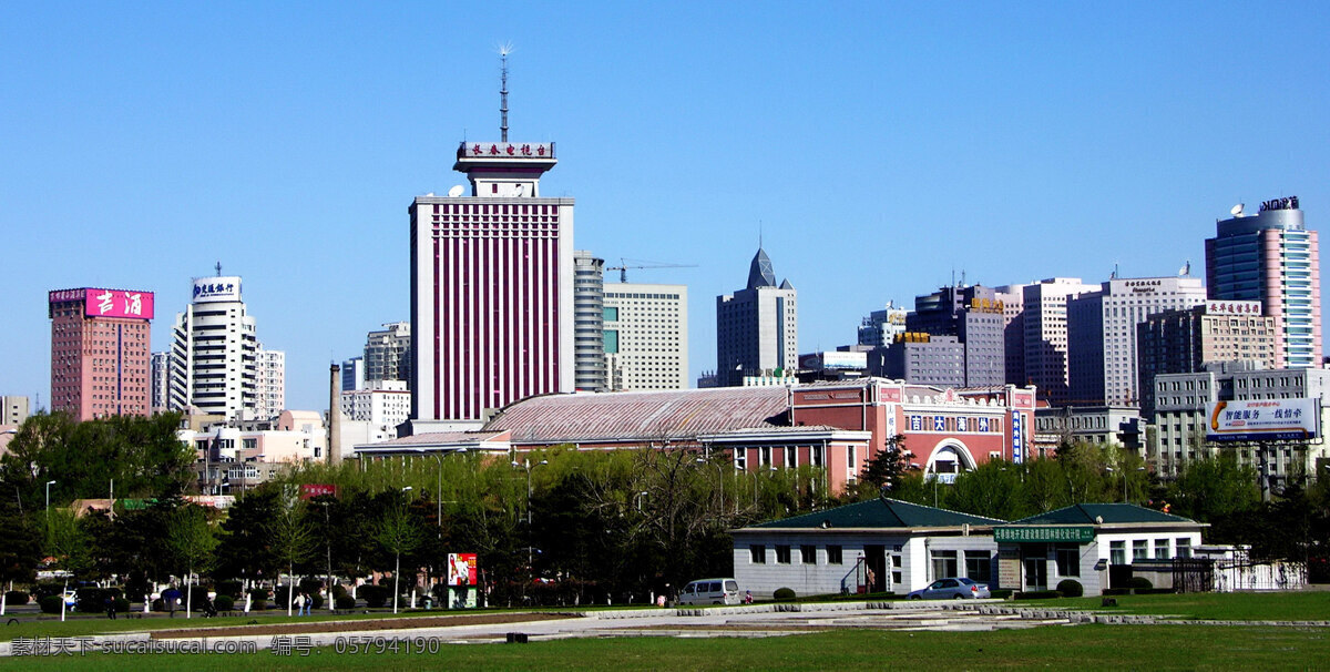 长春风光 风景 旅游 城市景 现代建筑 长春市 吉林省会 楼房 高楼大厦 街道 街景 马路 汽车 行人 楼群 绿化 树木 草地 花木 天空 城市风光 自然风景 旅游摄影