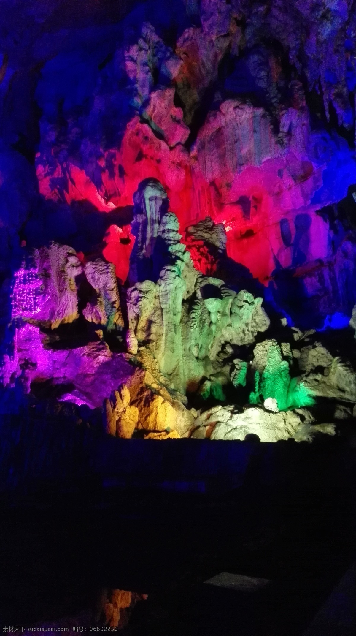 溶洞 桂林溶洞 桂林旅游 彩色石头 绚丽的溶洞 天然溶洞 水溶洞 岩洞 溶洞景观 溶洞奇观 摄影风景 旅游摄影 国内旅游