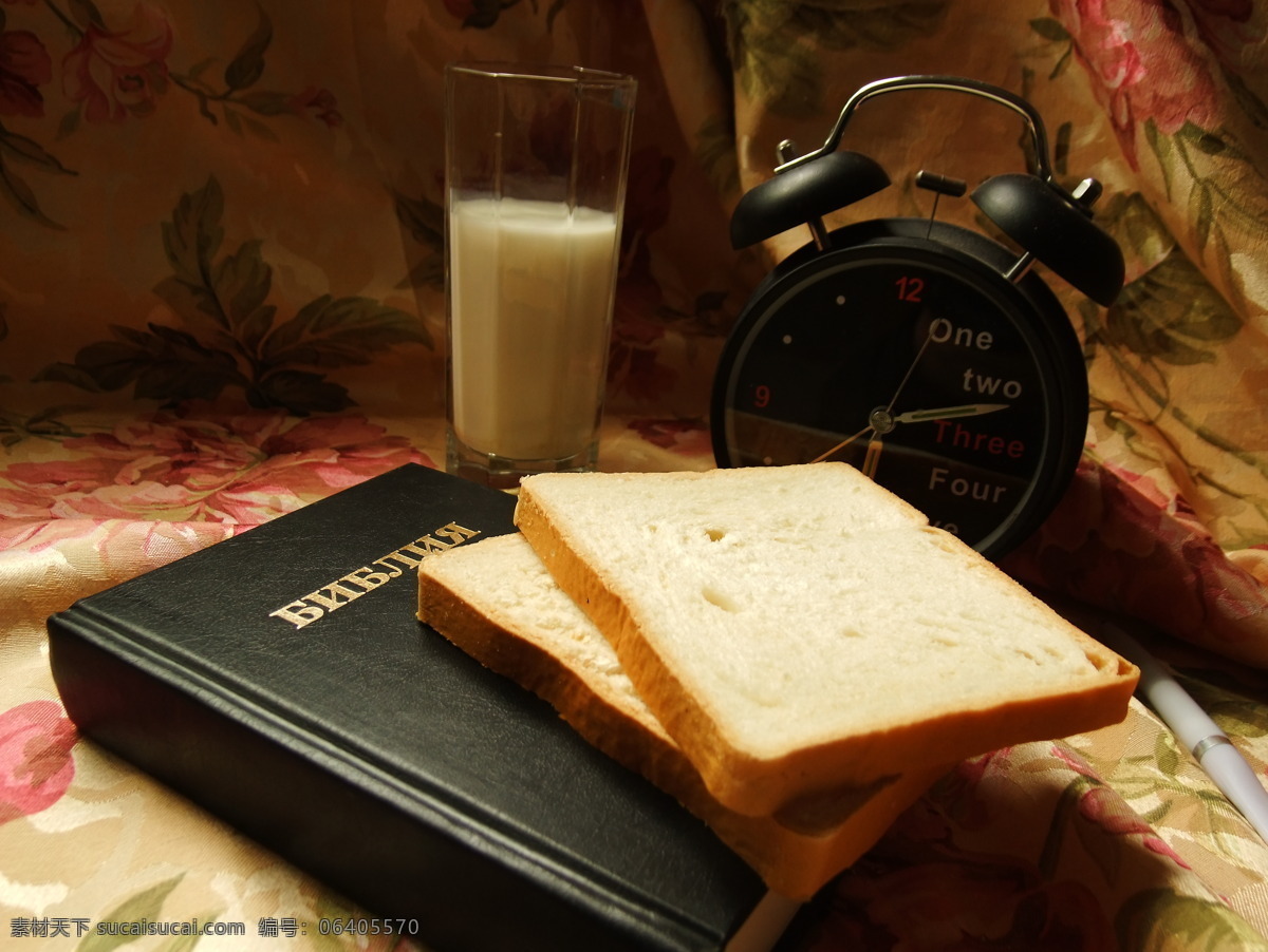 餐饮美食 俄罗斯 静物 面包 闹钟 牛奶 俄语 圣经 俄语圣经 灵粮 俄文