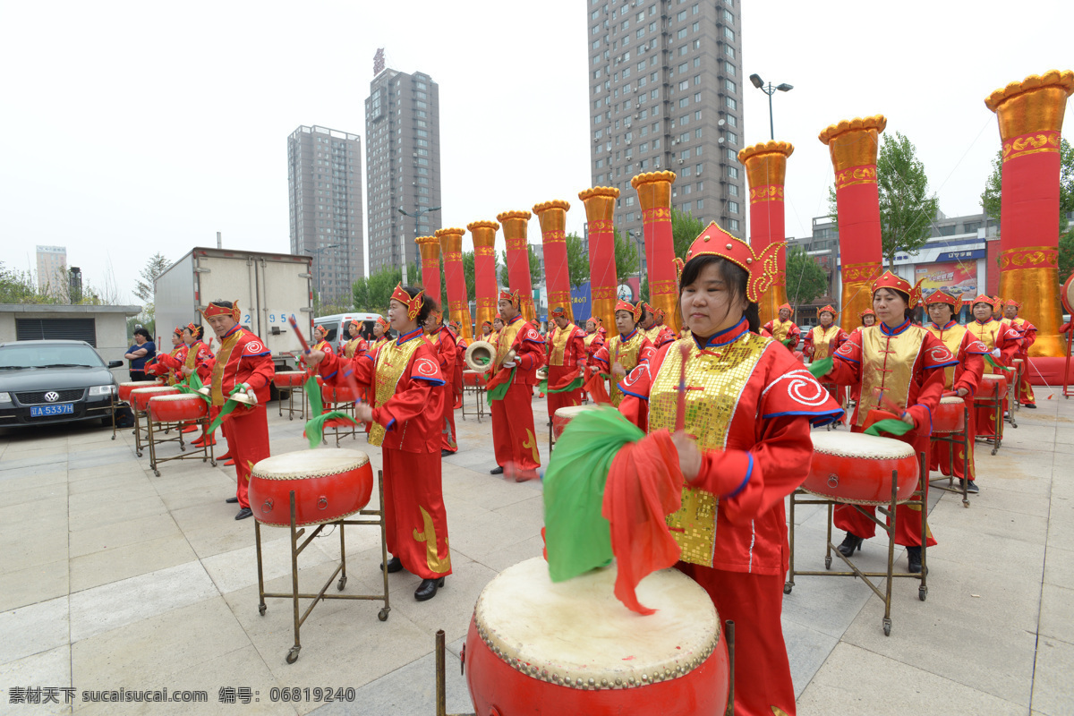 集体敲鼓 红色 庆典 开业 促销 敲鼓 灯笼柱 集体 节日庆祝 文化艺术