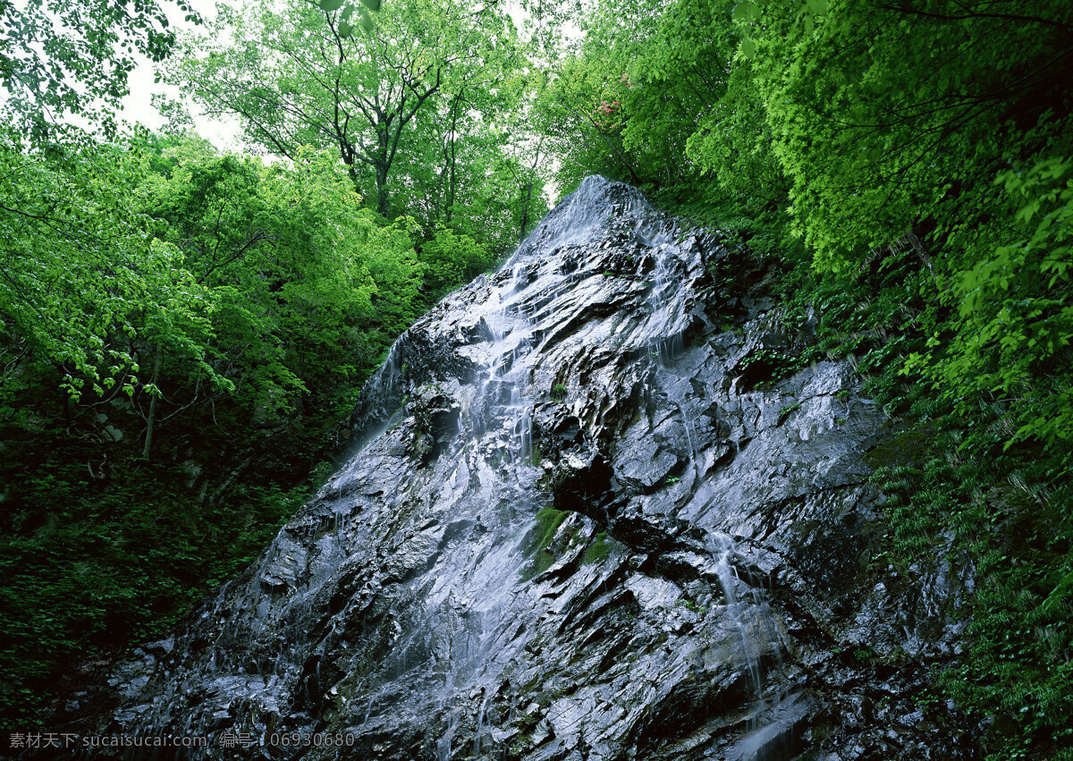 林间小溪 美丽风景 自然风景 风景摄影 大自然 美景 景色 山水风景 树林 小溪 自然景观 黑色